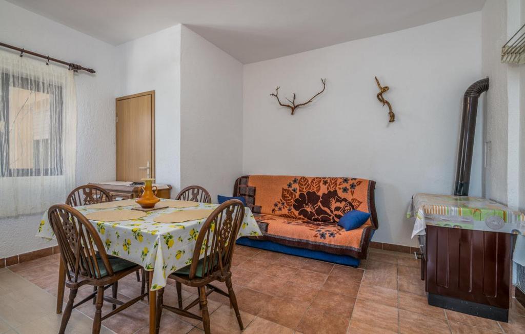 Apartmani Mile Krk Town Exterior foto
